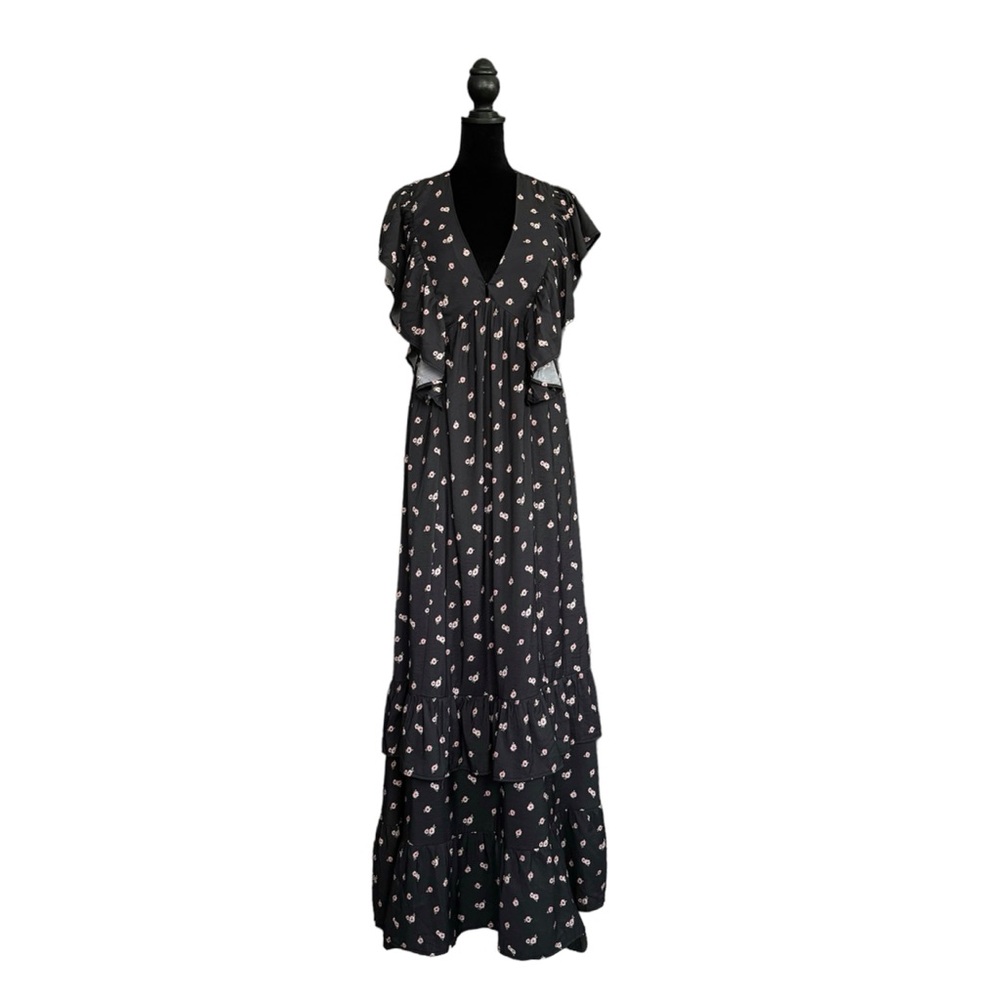 Medium Forever21 Black and Pink Floral Butterfly Sleeve Maxi Dress